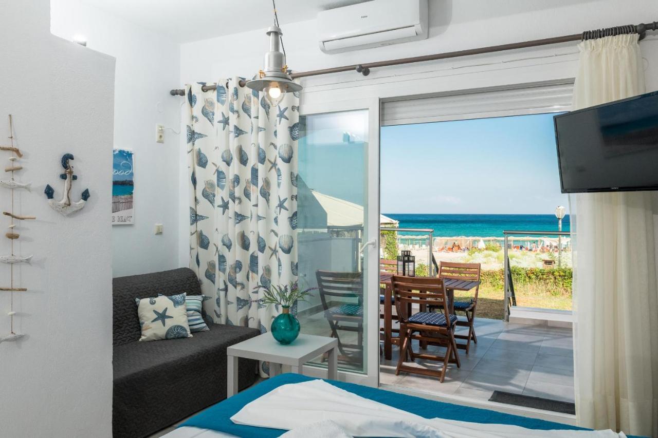 Artemis Beach Apartments Chrysi Ammoudia Bagian luar foto