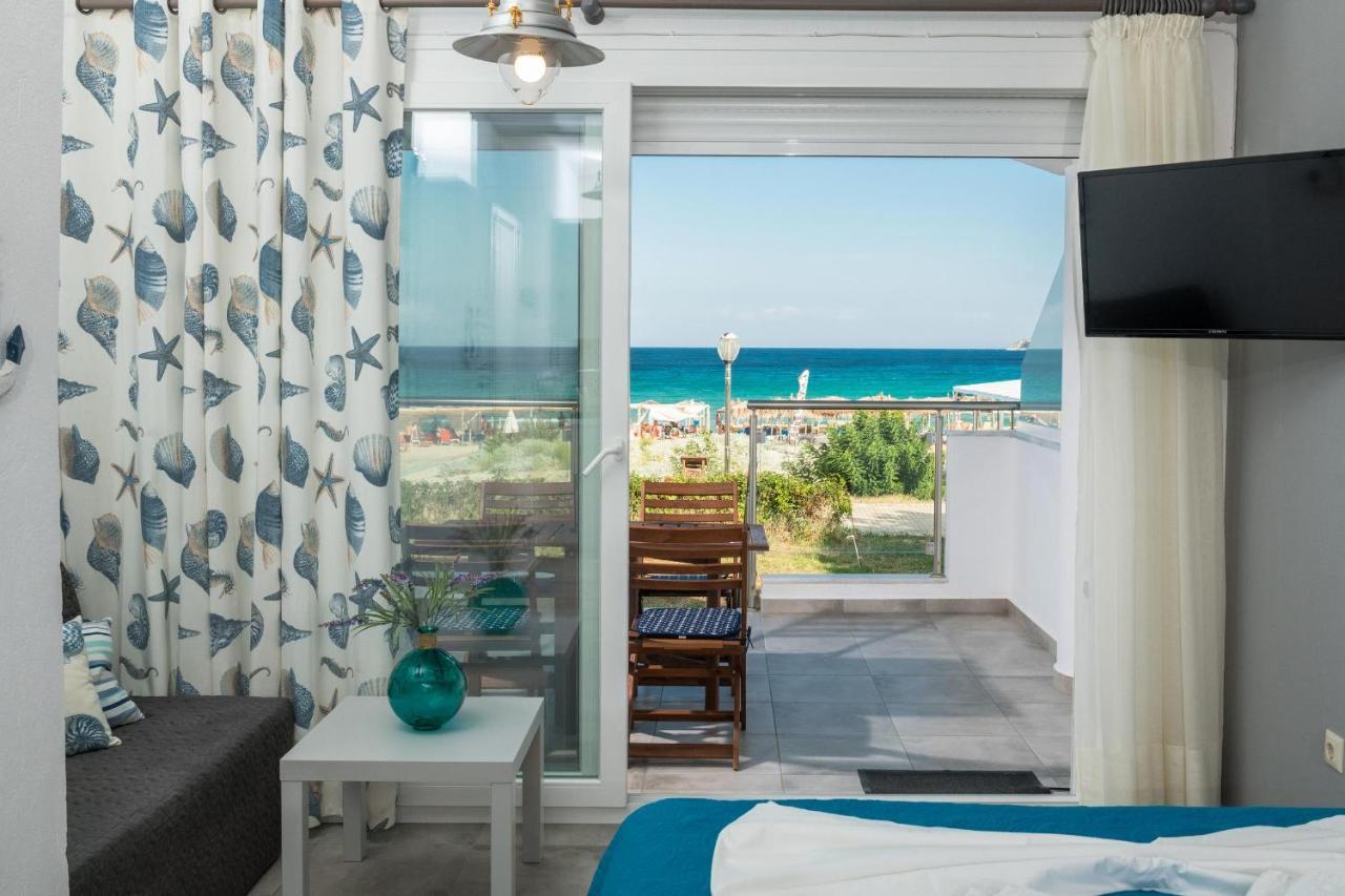 Artemis Beach Apartments Chrysi Ammoudia Bagian luar foto