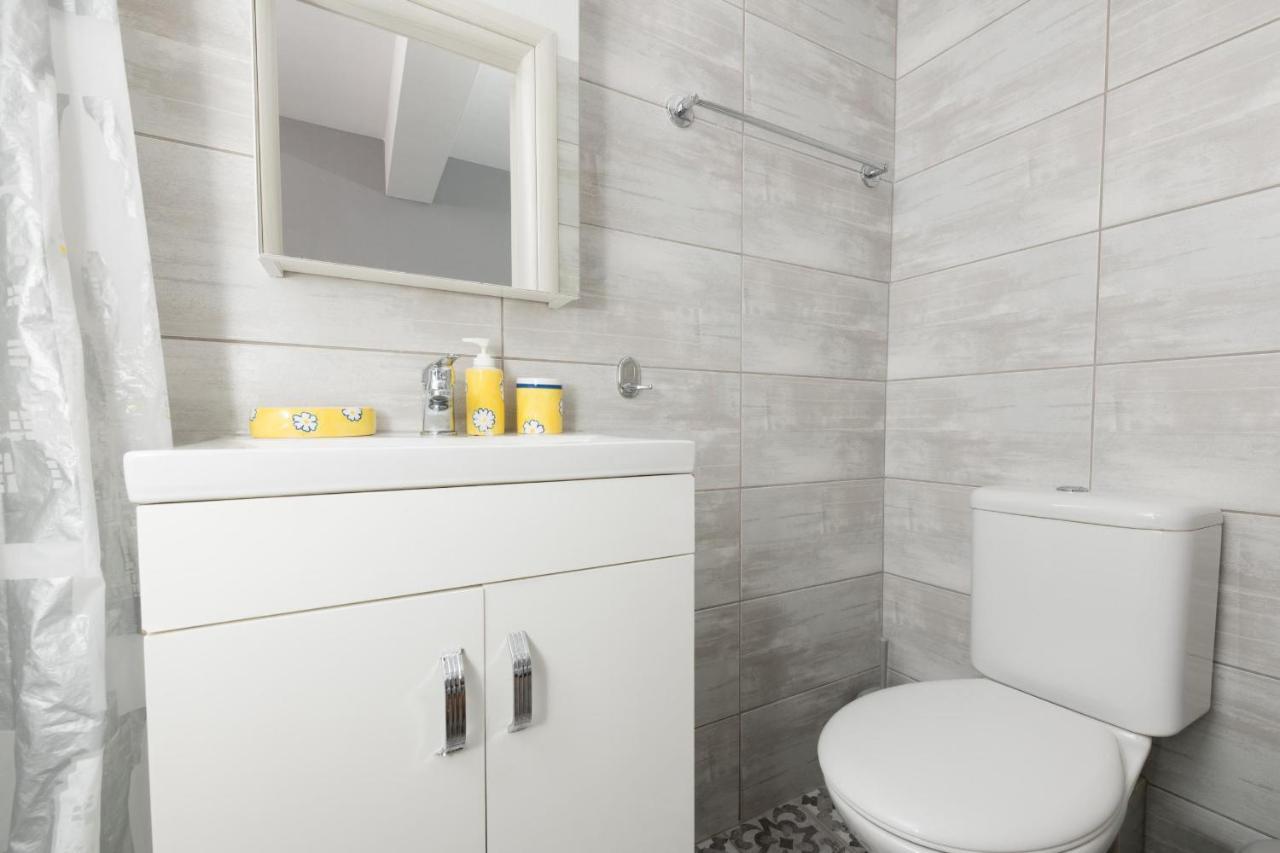 Artemis Beach Apartments Chrysi Ammoudia Bagian luar foto