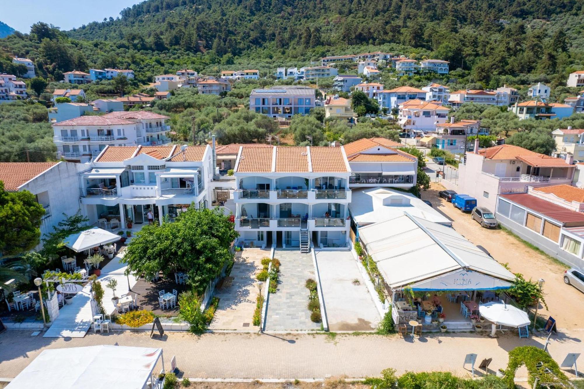 Artemis Beach Apartments Chrysi Ammoudia Bagian luar foto