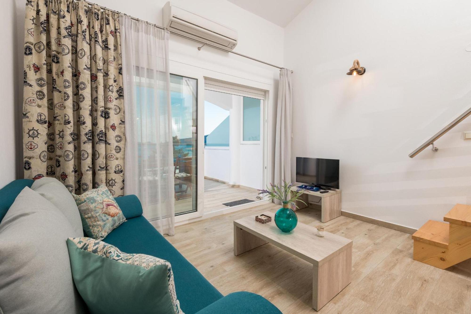 Artemis Beach Apartments Chrysi Ammoudia Bagian luar foto